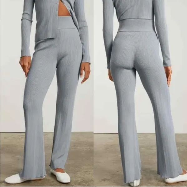 Everlane textured ribbed high rise‎ flare pant M - Image 2