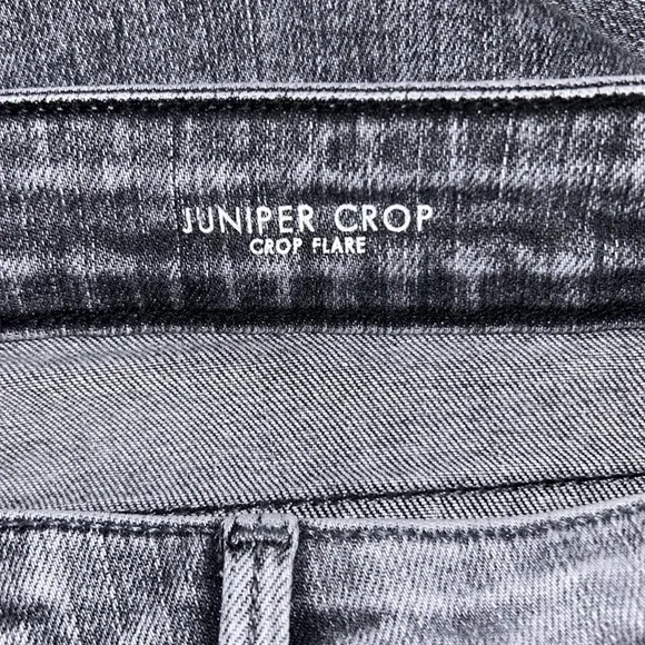 Fidelity Denim Juniper Crop Flare Stretch Jeans in Surfire Gray Raw Hem Size‎ 29 - Image 7