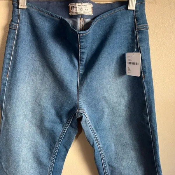 NWT Free People size 25‎ flared jeans - Image 4