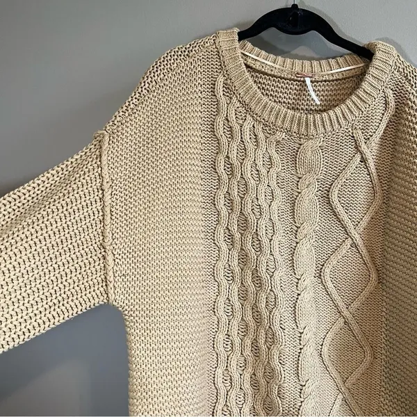 Free People Women’s Dream Cable Knit Tan‎ Sweater Oversized Small - Image 6