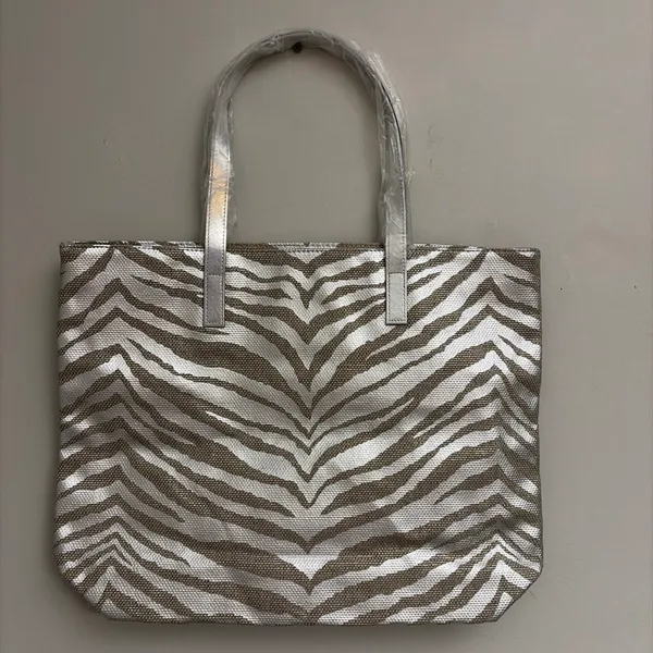Michael Kors New! Zebra-Print Metallic Tote in Silver and Gold - Image 6