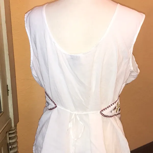 Top White Size L - Image 4