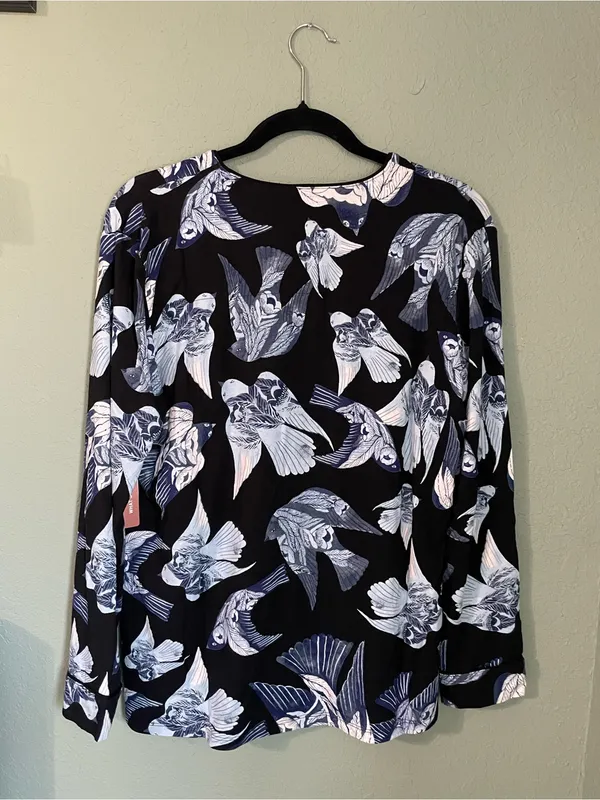 New Soma Piped Long Sleeve Notch Pajama Top Size Medium Whimsical Wings Black - Image 9