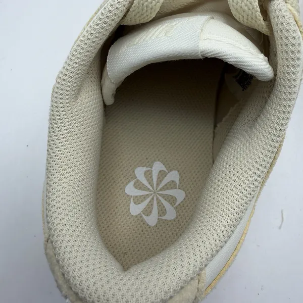 Nike‎ Women's 6.5 Dunk Low Soft Pearl Beach |HJ7673-004 - Image 9