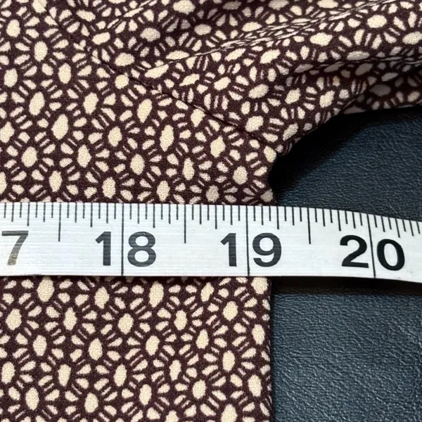 Ann Taylor Womens Blouse Brown Stretch Geometric Long Split Hem Sleeve Top M - Image 8