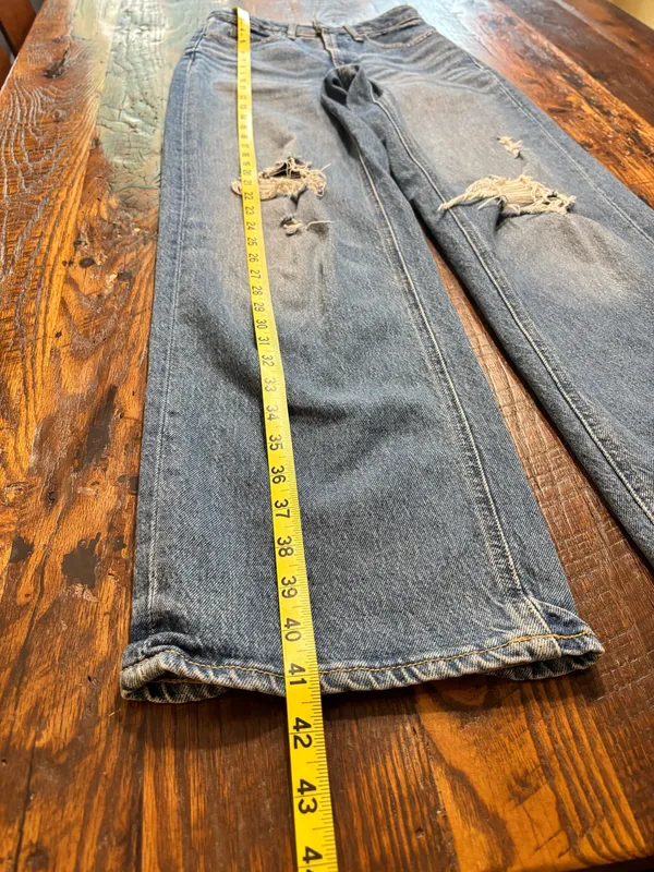 Ladies Old Navy Sky-High Wide Leg Jean Size 0 - excellent condition!! - Image 5