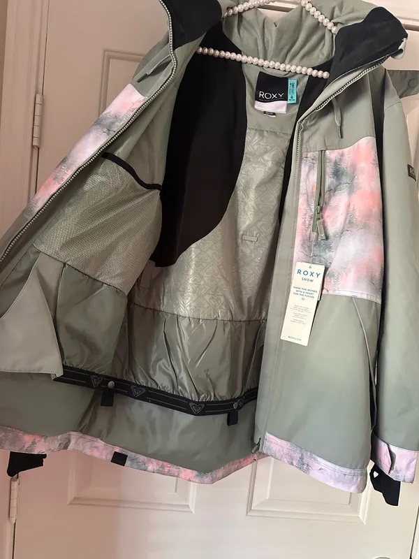 Roxy Presence Parka Jacket in Sea Pine Mystery Fog - Image 10