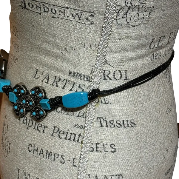Vintage Chico’s Women’s Western Turquoise Stone Concho Style Belt Black Strap - Image 4
