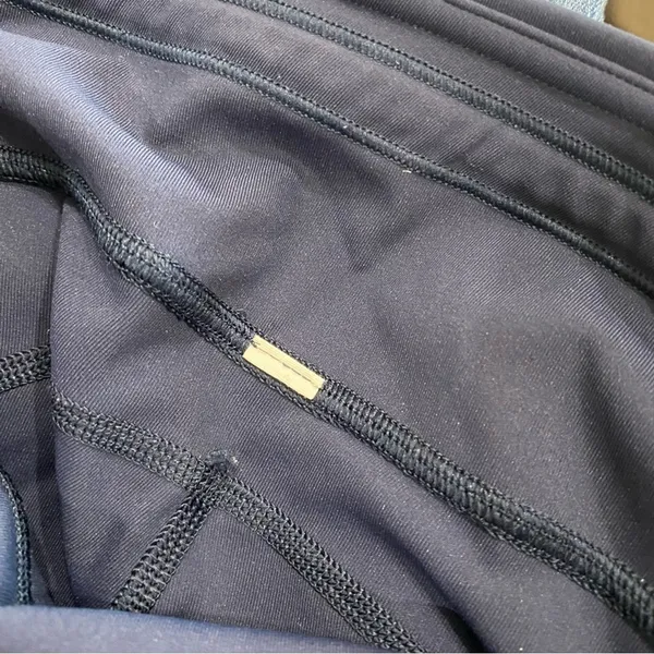 Lululemon‎ Time To Sweat Crop 23" Navy Blue Leggings Sz 4 - Image 5