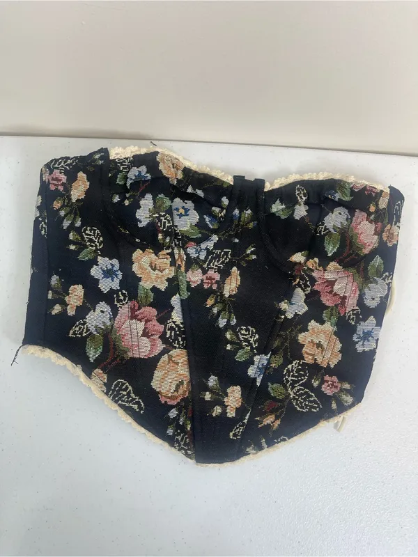 Floral Lace-Trim Black Corset Cami - Image 2