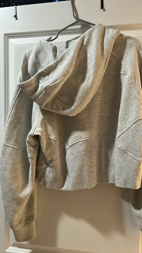 Lululemon Sweatshirt - Image 6