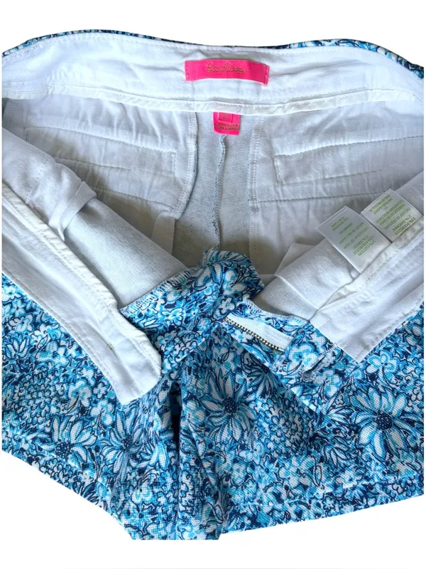 EUC Lilly Pulitzer Callahan Shorts Cumulus Blue Blooming Together Size 2 - Image 4