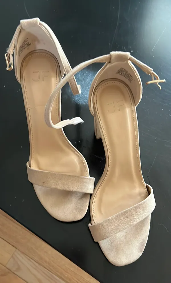 JustFab Lorelai Block Heeled Sandal - Image 3