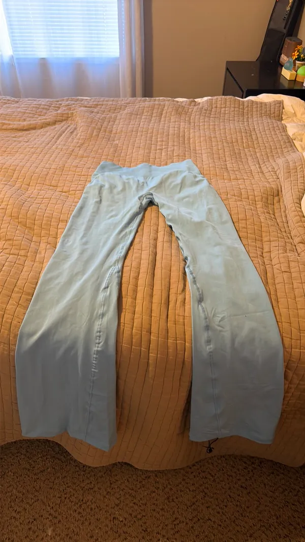 Oner Active EffortlessLift Flare Leggings - Image 3