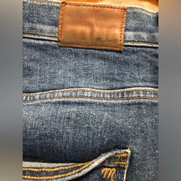 Madewell Mom jeans distressed size 36 waist measures 40 Blue Denim‎ women’s - Image 2