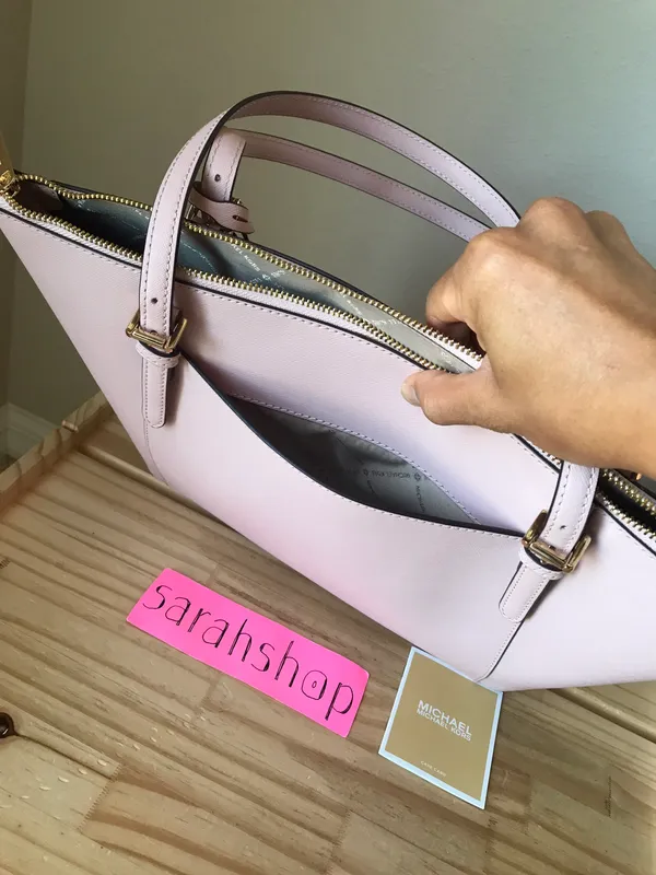 Michael Kors Purse - Image 10