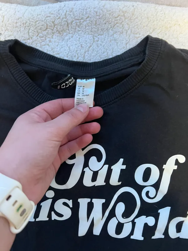H&M T-shirt - Image 2