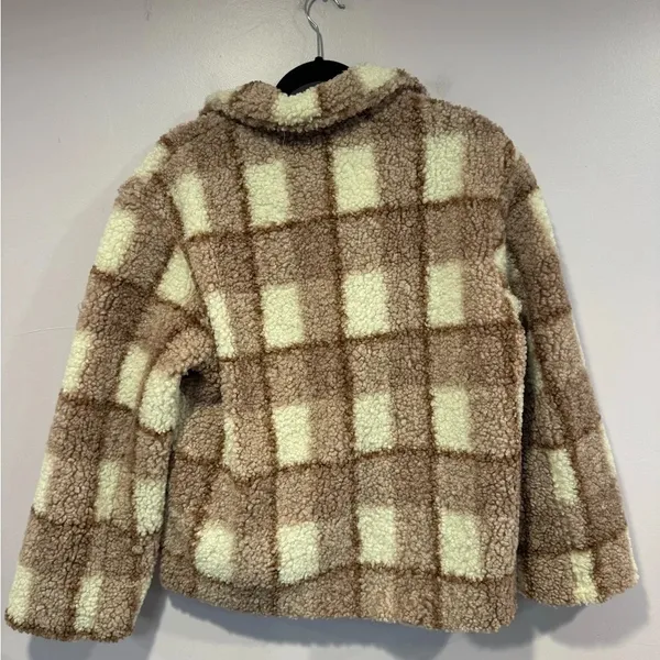 Pink fuzzy‎ plaid boutique zip up jacket - Image 4
