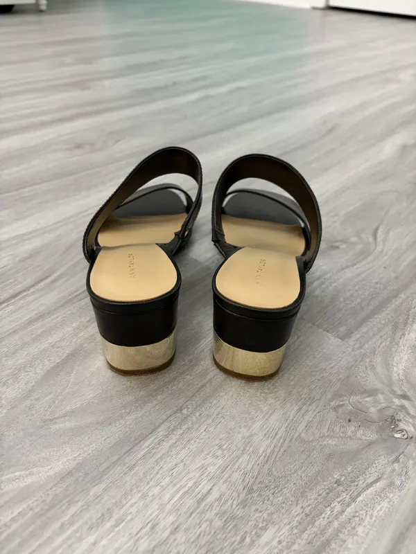 Anne Taylor Black and Gold Heels - Image 4