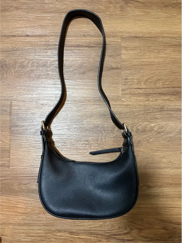 Black Pebbled Faux Leather Shoulder Bag Hobo Purse Gold Hardware Zip Top - Image 4