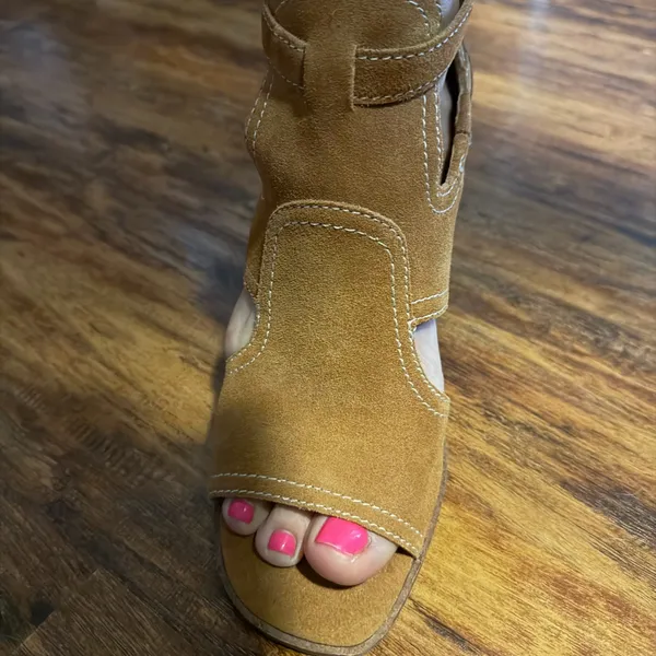 Lucky Brand Tan Suede Wedges - Image 5