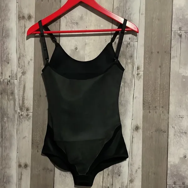 Squeem Shapewear Black Size M - Image 4