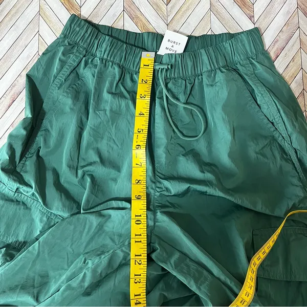 Offline‎ by Aerie Move It Cargo Track Jogger Pants Dark Green Active Casual XS - Image 9