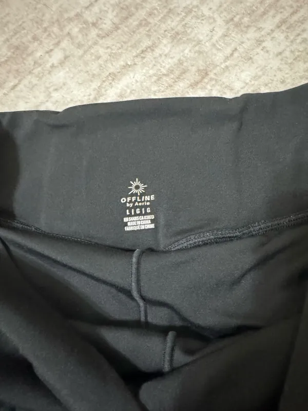 Offline by aerie real me shorts size large black - Image 3