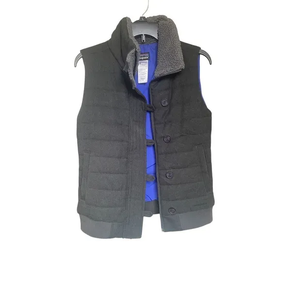 Patagonia Women’s Vagabunda Quilted Fleece Neck Puffer Vest Dark Gray S - Image 2
