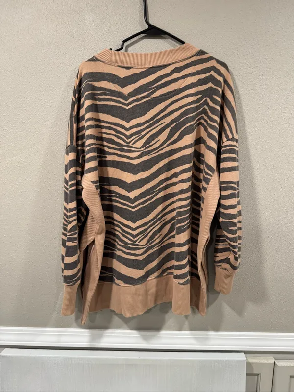 Aerie Oversized Animal Print Crewneck - Image 5
