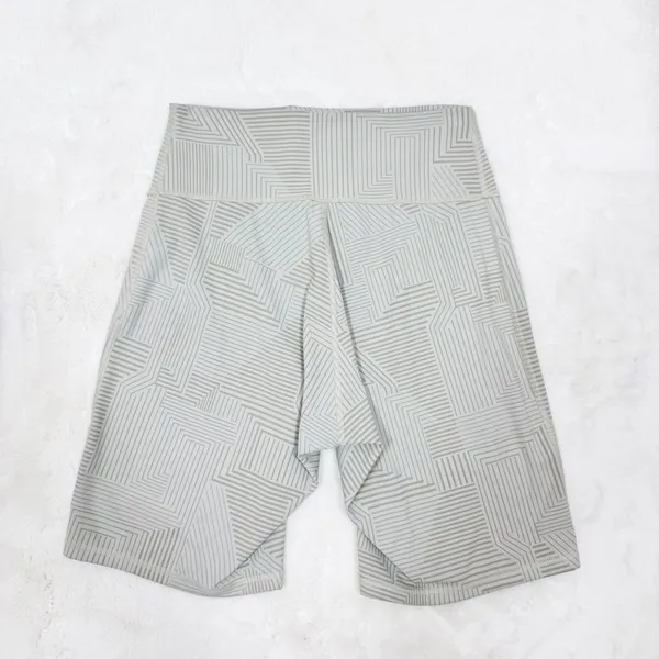 Gymshark Elevate Geometric Print Cycling Gym‎ Shorts Taupe Tan Medium - Image 5