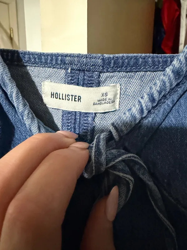 Hollister denim mini dress cherry graphic on side - Image 4