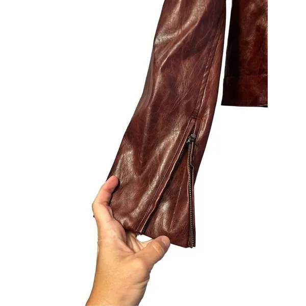 Wild Fern size medium distressed faux leather red Moto jacket - Image 4