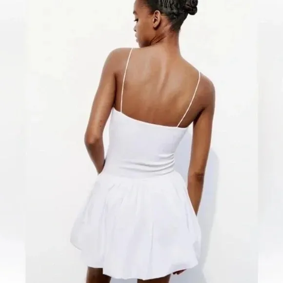 Zara Mixed Ribbed Poplin Balloon Mini Dress in White Medium - Image 5