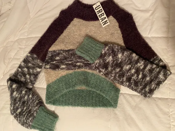 Urban Outfitters Cropped Sweater - Image 2