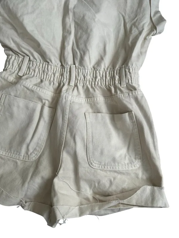 ZARA Women's Beige Buttoned Romper Size Medium - Image 9
