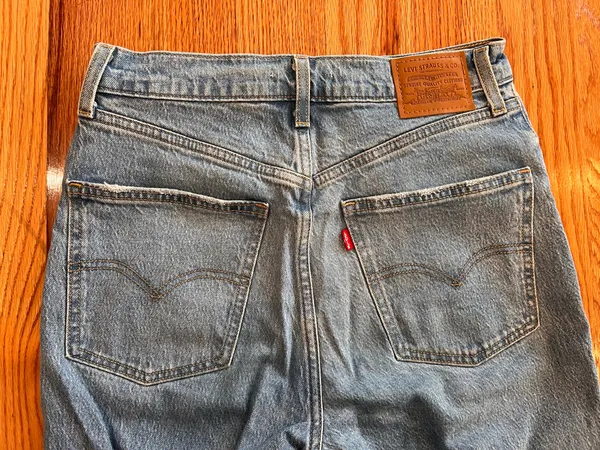 Levi’s 70s Flare Jeans High-Rise Women’s 28 - Image 5