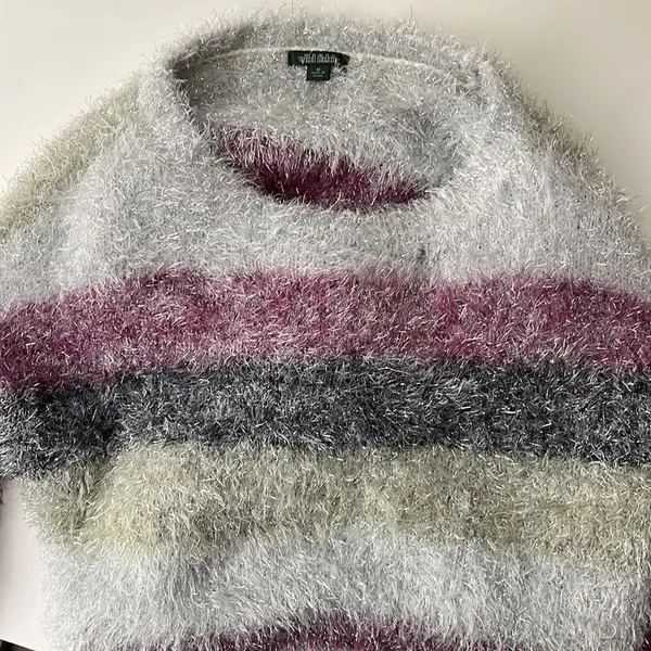Wild Fable cropped fuzzy sparkle sweater. Size medium. - Image 5