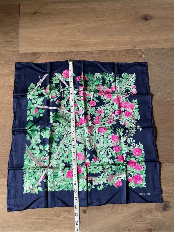 Nina Ricci Floral Handkerchief Bandana Neckerchief Scarf Silk? - Image 5