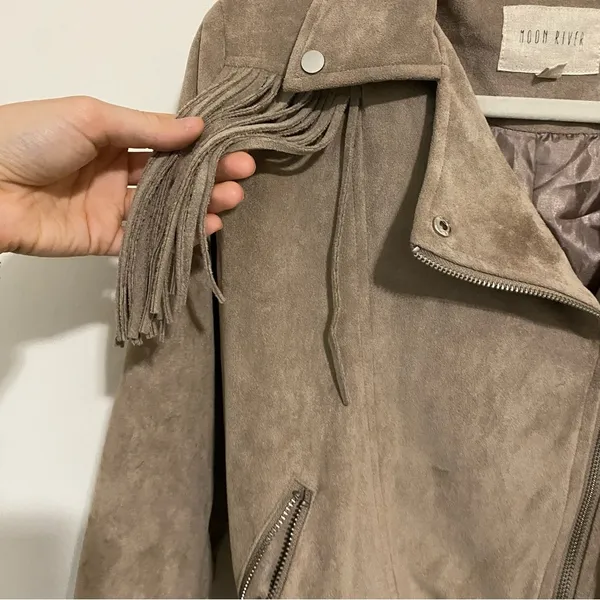 Moon River Faux Suede Fringe Moto Jacket size Small - Image 5