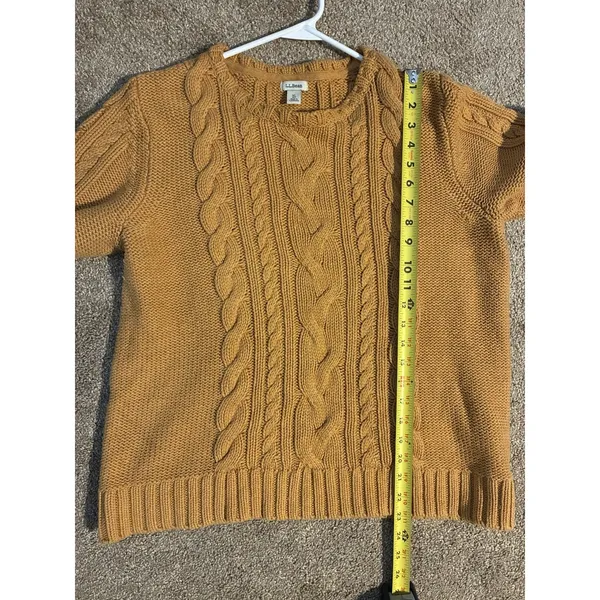 amber-brown L.L.Bean cable-knit crewneck sweater XL - Image 6