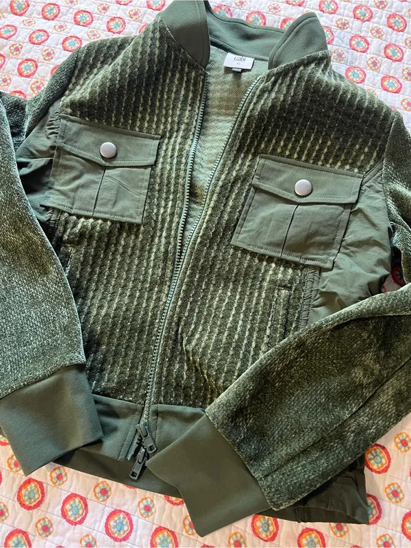 Cabi Olive Green Velour Uni Jacket size XS retails $175 - Image 5