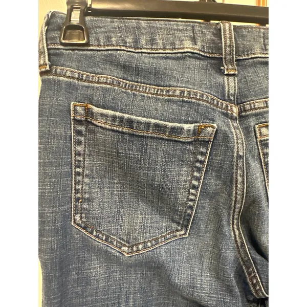 Hollister Mid-Rise Relaxed Bootcut Jeans Medium Wash Raw Hem 4R W27 casual read - Image 8