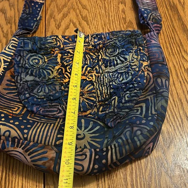 Quilted Shoulder bag hand crafted quilt pattern snap closure Blue - Image 6