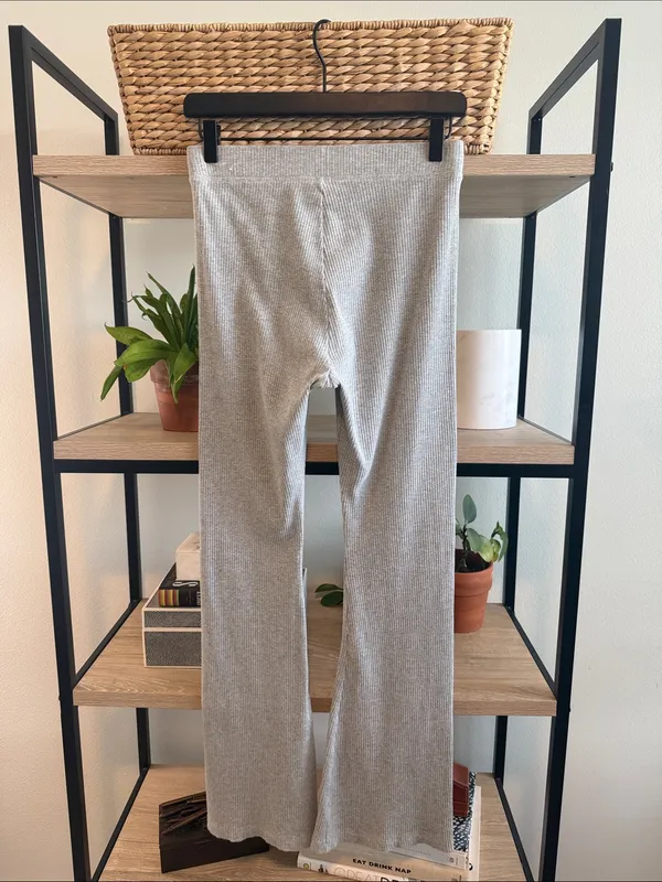 Pink Victoria's Secret Mid-Rise Rib Knit Gray Heather Flare Legging Pant, M - Image 4