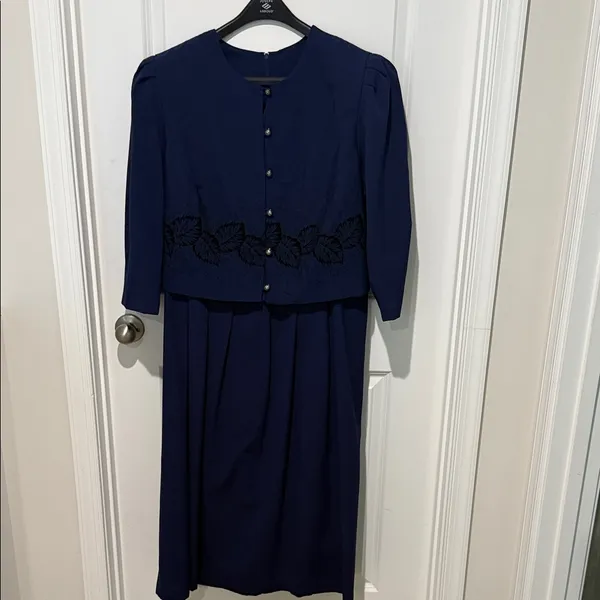 Chic Blue Midi Dress with Floral Accents - Image 2