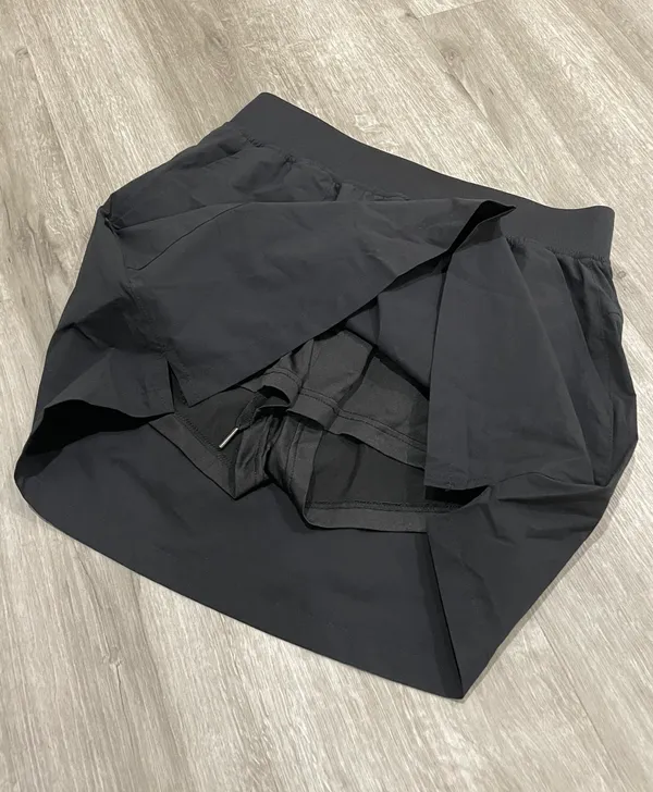 Black Active Skirt Size M - Image 3