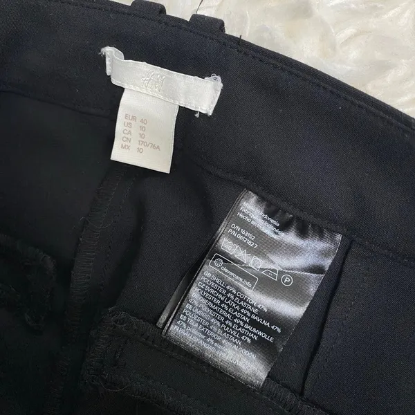 H&M Black Trouser Pants Corporate Girly Business Casual Dark Grunge Alt - Image 2