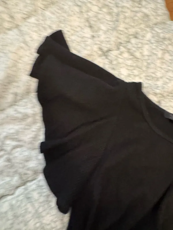 Casual Top Black - Image 3