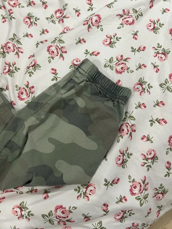 American Eagle Cargo Pants - Image 3